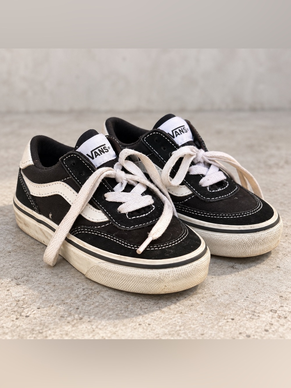 Vans Kids Black White Low Top Lace Up Sneakers Size 13